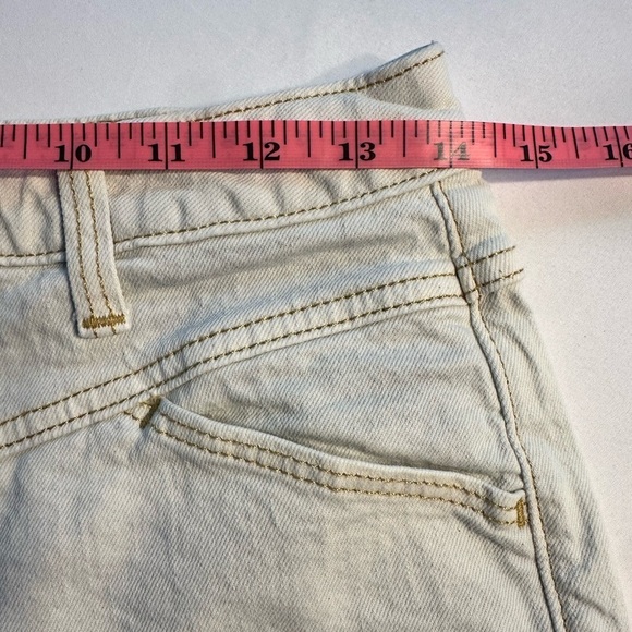 Universal Thread Vintage Midi Denim Shirts Cream w/Tan Thread Accents Size 2 - Picture 4 of 12